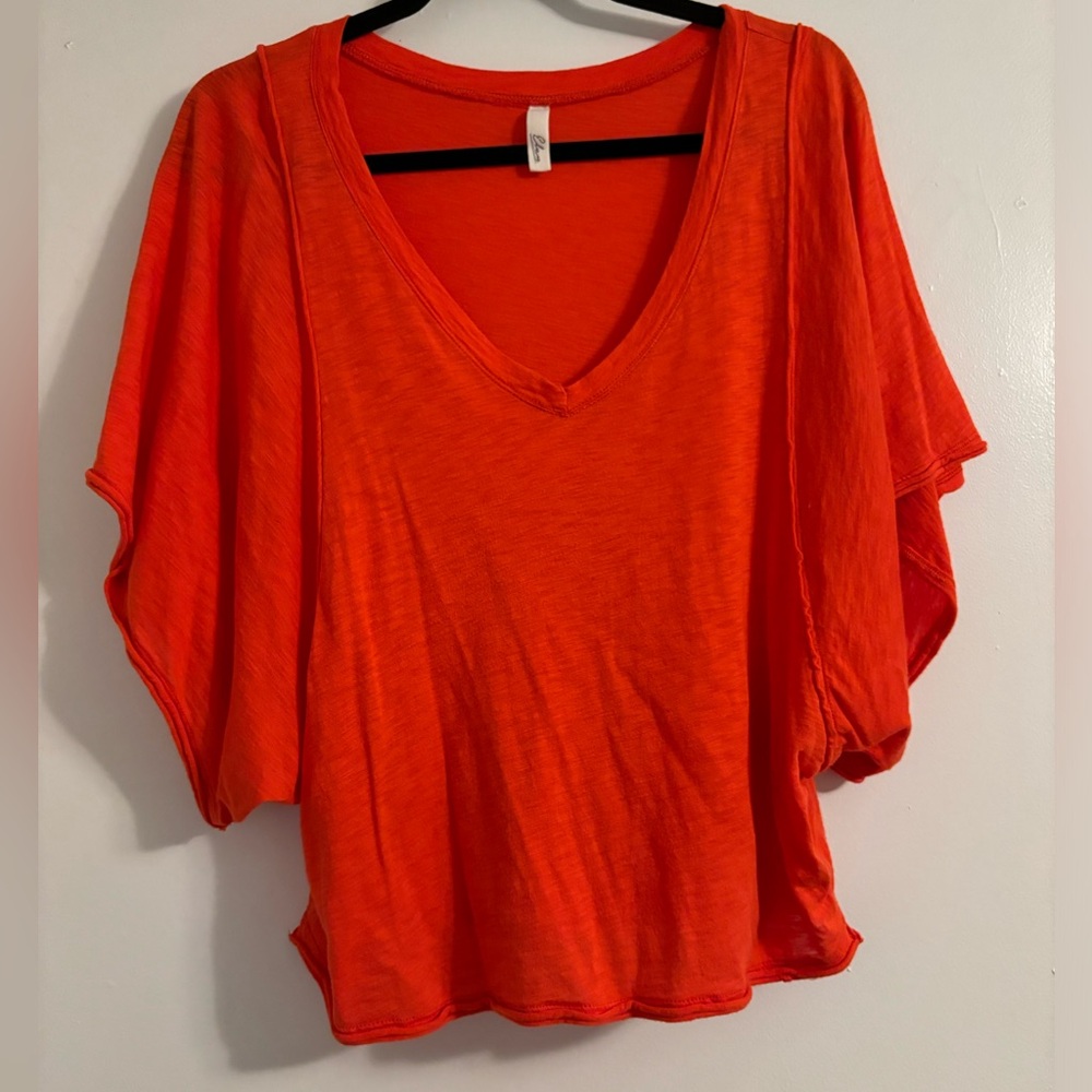 Elan V-Neck Wide Sleeve Flowy Tee - Poppy Color